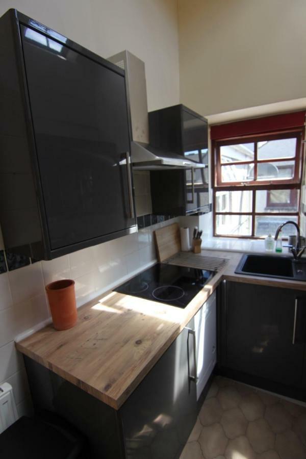 2 Leather Lane Ulverston Exterior foto